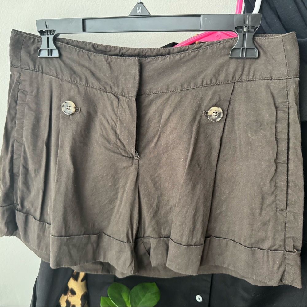 Theory Brown Skorts with Cuffed Hem and Tailored Style